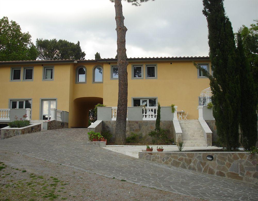 Country Lodge B&B Siena Bagian luar foto