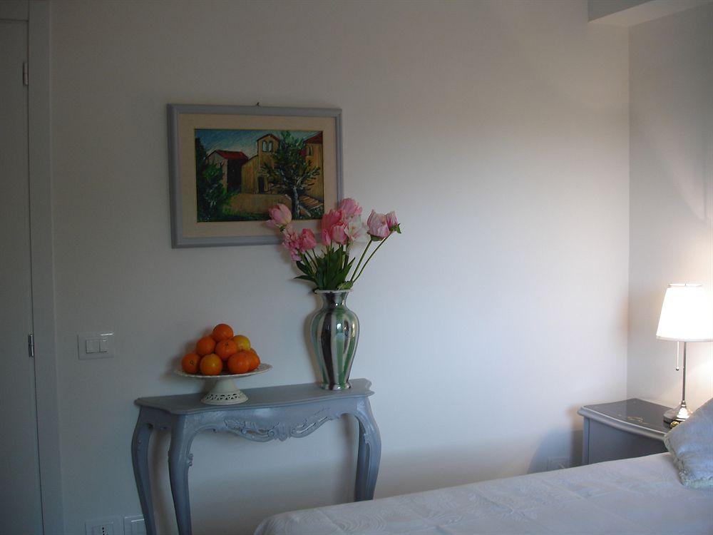 Country Lodge B&B Siena Bagian luar foto