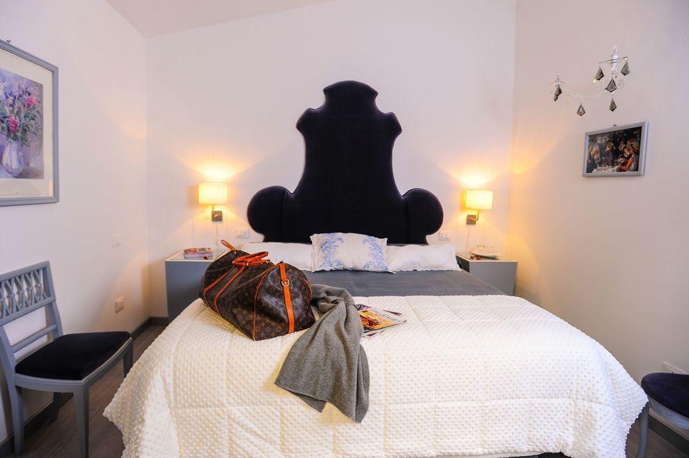 Country Lodge B&B Siena Bagian luar foto