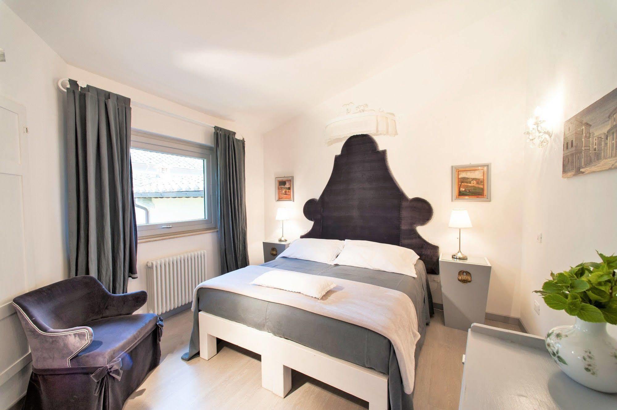 Country Lodge B&B Siena Bagian luar foto