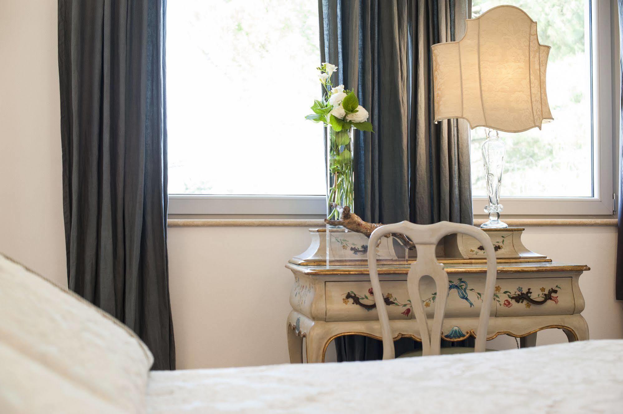 Country Lodge B&B Siena Bagian luar foto