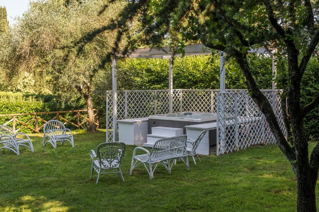 Country Lodge B&B Siena Bagian luar foto